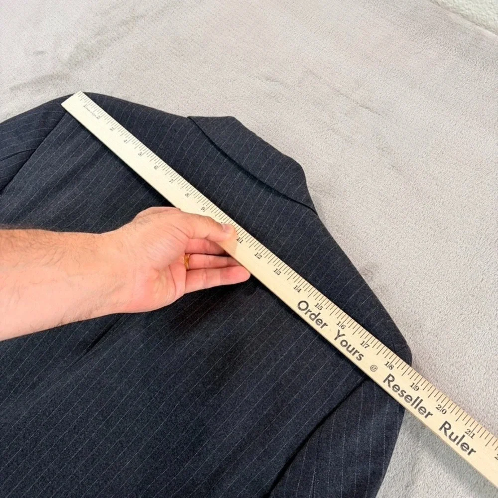 Vintage Banana Republic Blazer Sport Coat Jacket in Grey Stripe Wool Men 40R